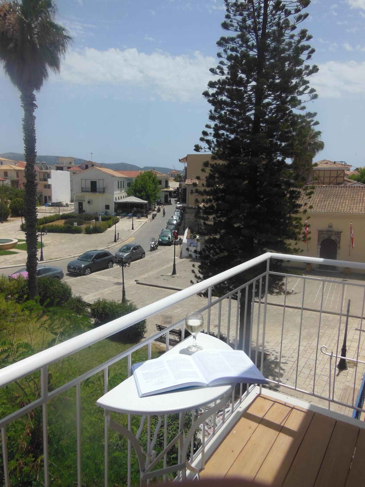 Verani Suites Lefkas Town Lefkáda Exteriör bild
